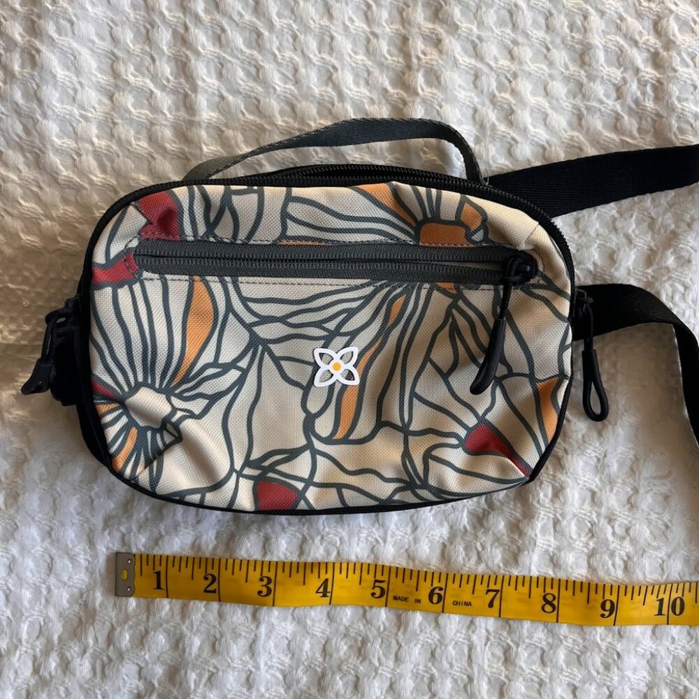 Sherpani Flower Hip Bag Fanny Pack